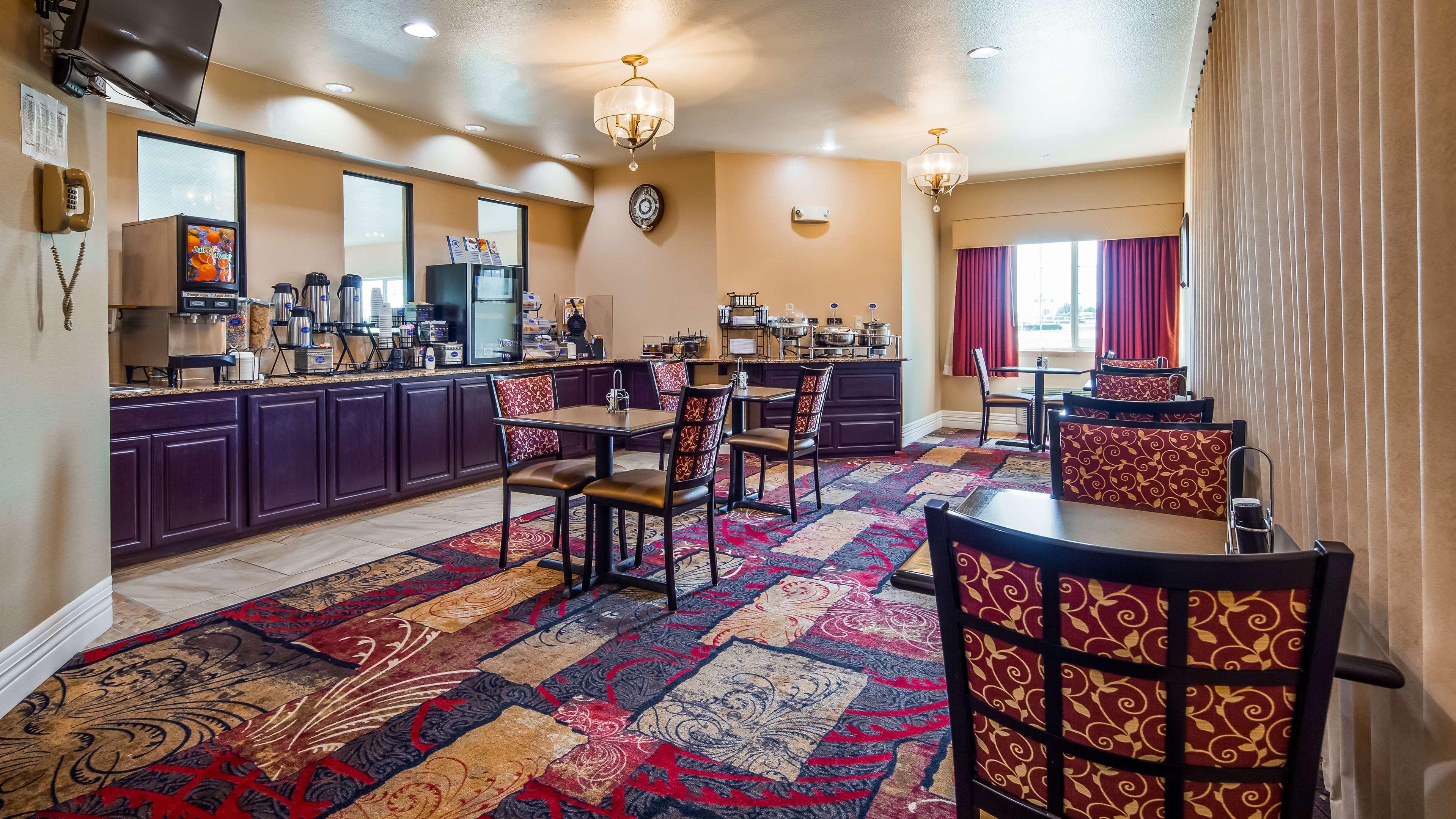 Best Western Parsons Inn Εξωτερικό φωτογραφία