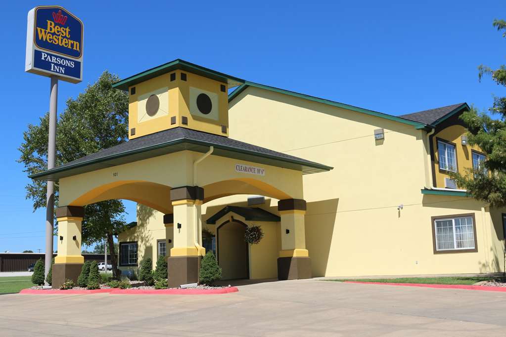 Best Western Parsons Inn Εξωτερικό φωτογραφία