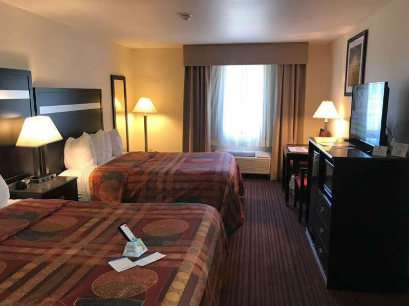 Best Western Parsons Inn Εξωτερικό φωτογραφία