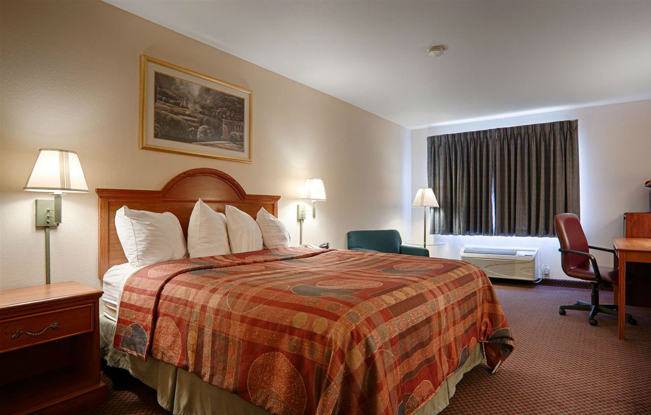 Best Western Parsons Inn Εξωτερικό φωτογραφία
